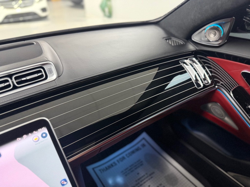 Photo 57 of this MERCEDES-BENZ S-CLASS