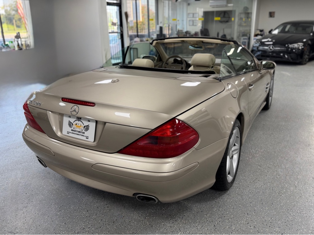 Photo 9 of this MERCEDES-BENZ SL-CLASS