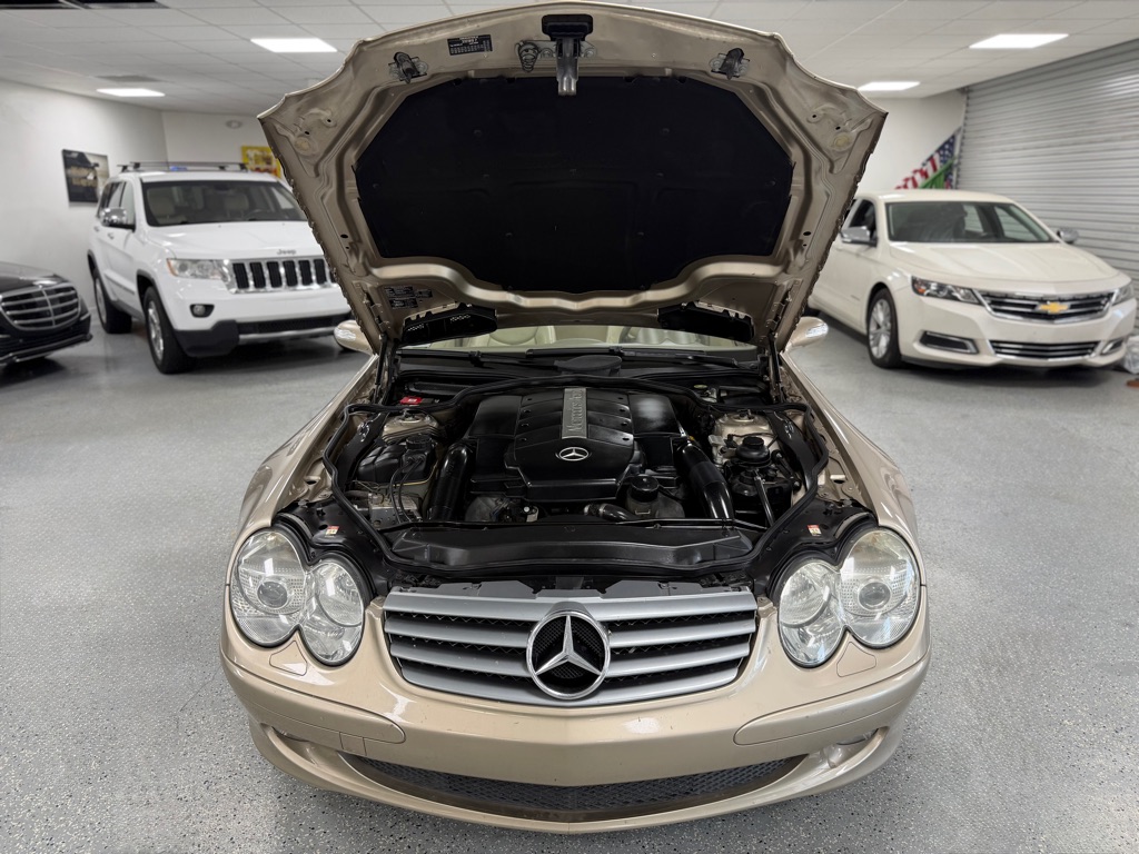 Photo 68 of this MERCEDES-BENZ SL-CLASS