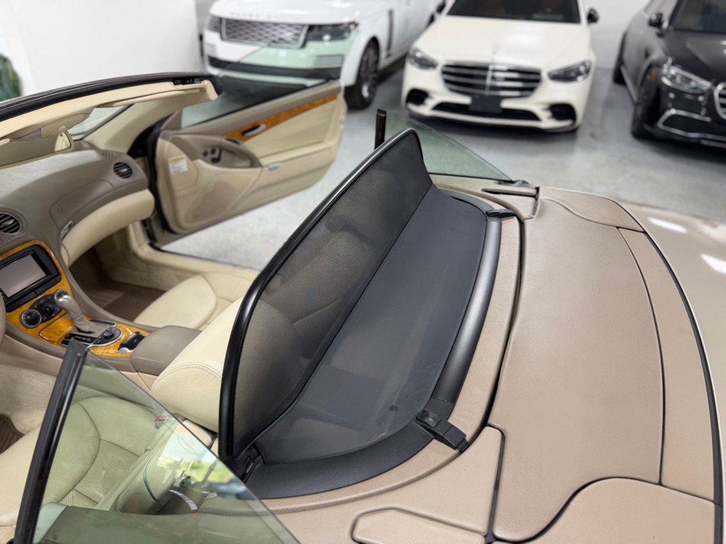 Photo 64 of this MERCEDES-BENZ SL-CLASS
