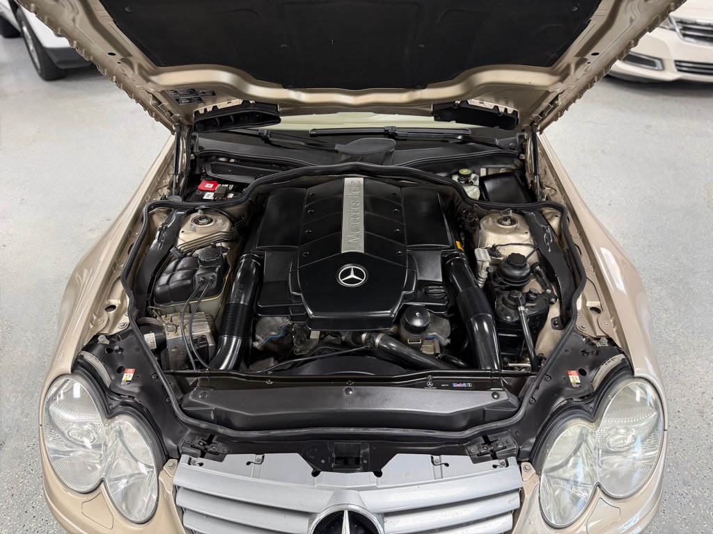 Photo 66 of this MERCEDES-BENZ SL-CLASS