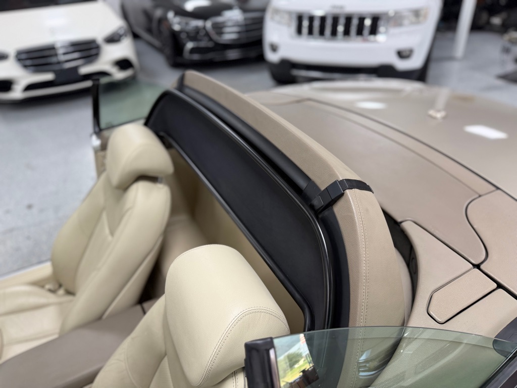 Photo 65 of this MERCEDES-BENZ SL-CLASS