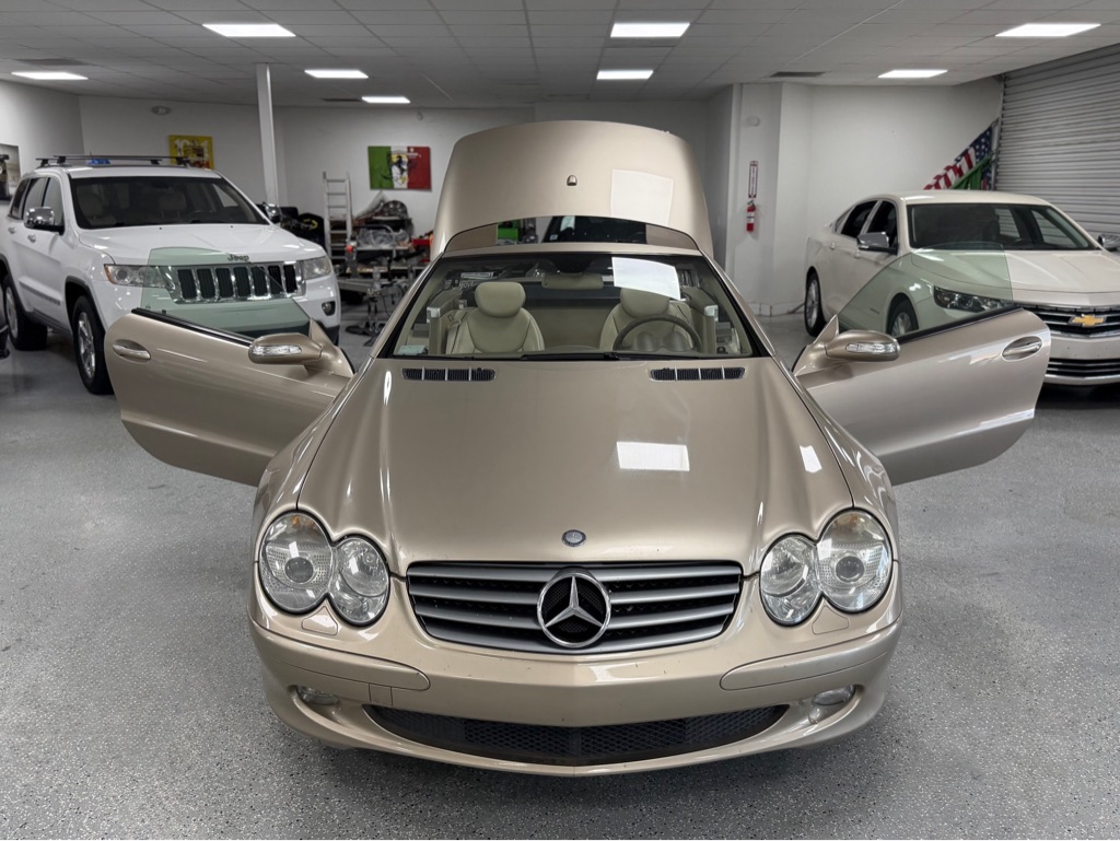 Photo 38 of this MERCEDES-BENZ SL-CLASS