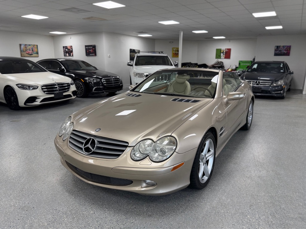 Photo 2 of this MERCEDES-BENZ SL-CLASS
