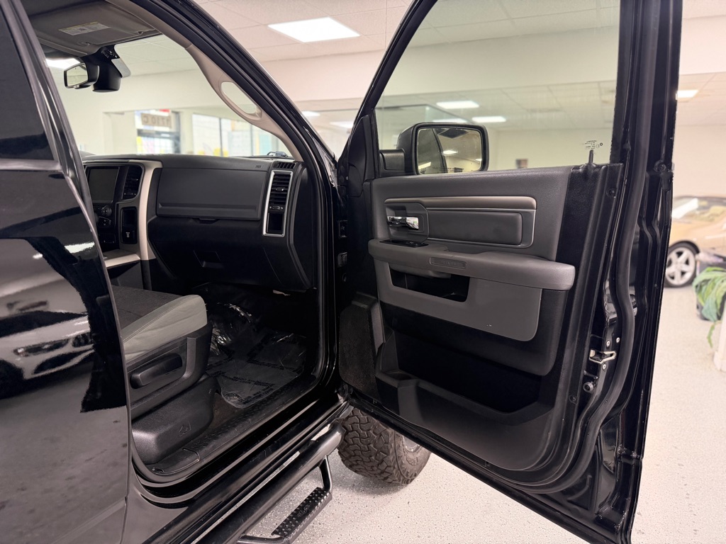 Photo 35 of this RAM 1500