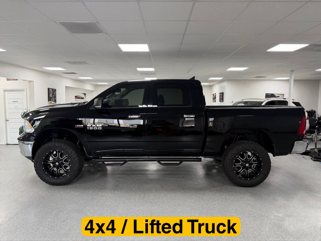 Photo 4 of this RAM 1500