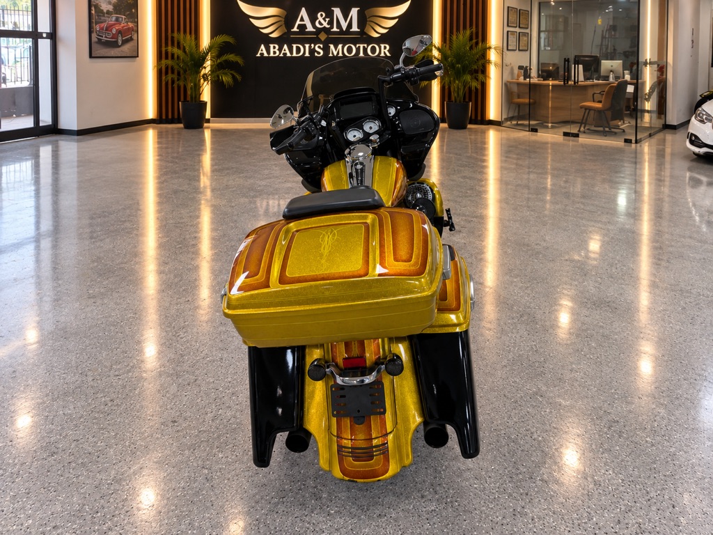 Photo 5 of this HARLEY-DAVIDSOM ROAD GLIDE