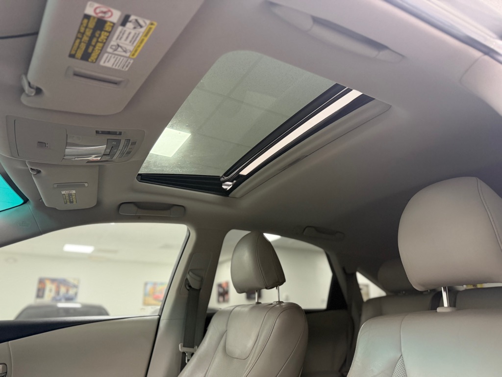 Photo 50 of this LEXUS RX 350