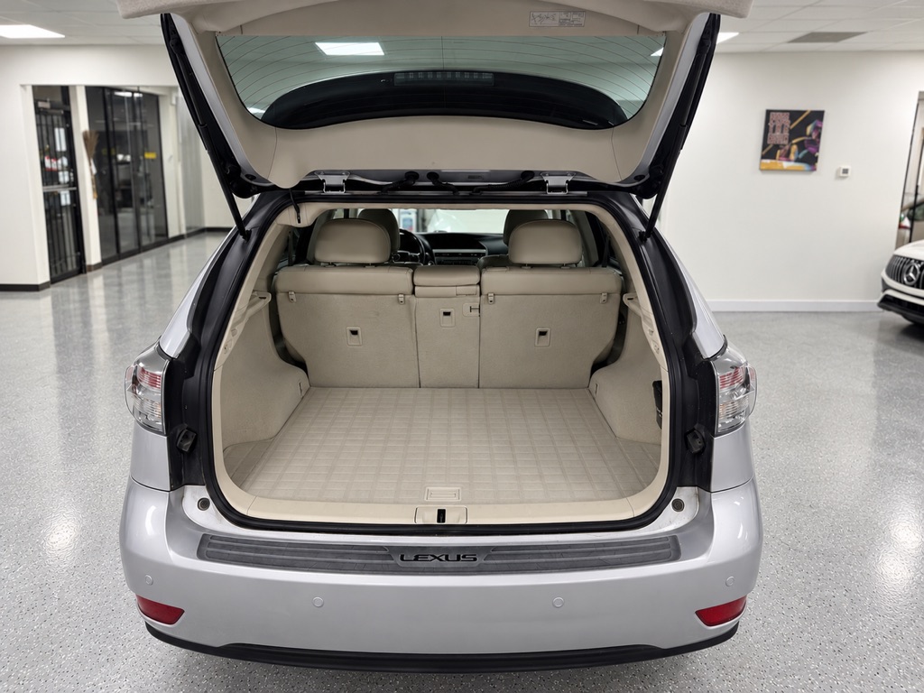 Photo 18 of this LEXUS RX 350