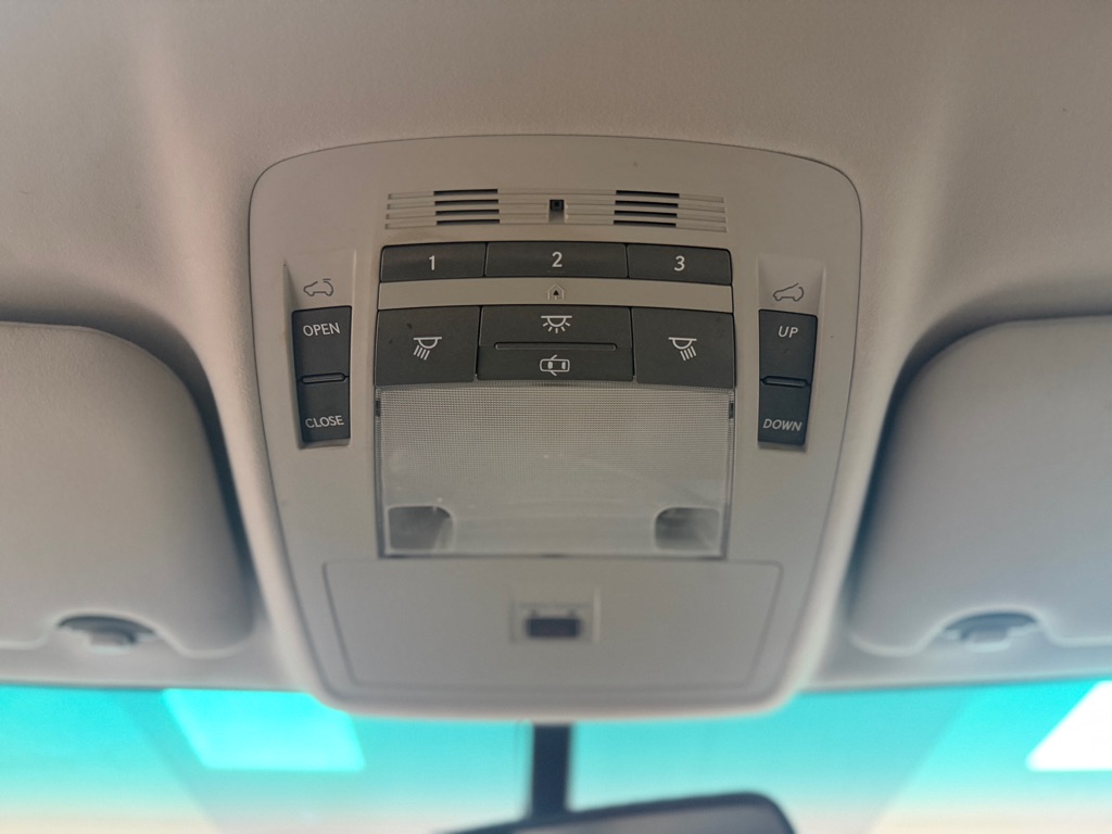 Photo 57 of this LEXUS RX 350