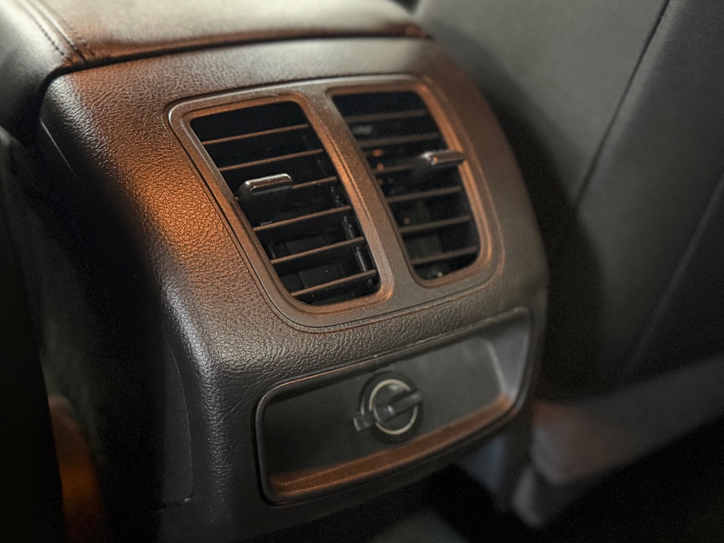 Photo 28 of this FORD TAURUS
