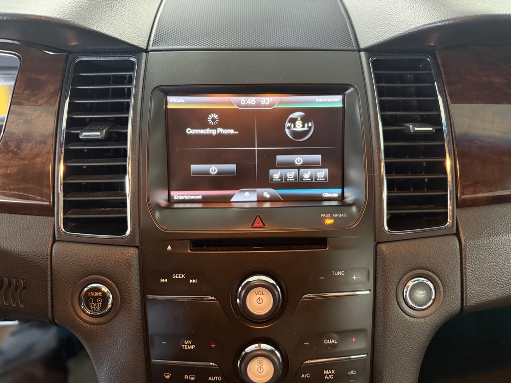 Photo 33 of this FORD TAURUS