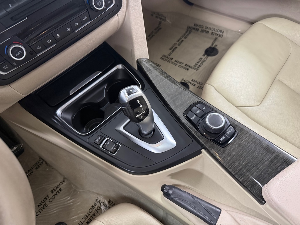 Photo 31 of this BMW 3 SERIES