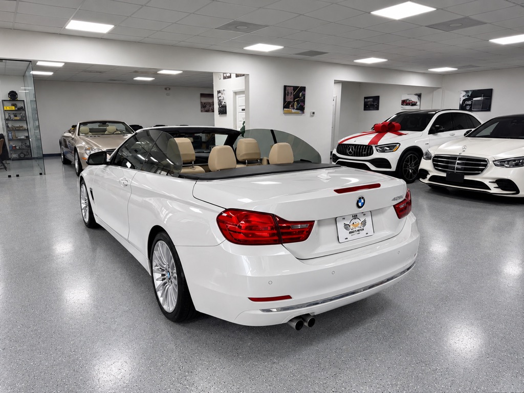 Photo 6 of this BMW 4 SERIES