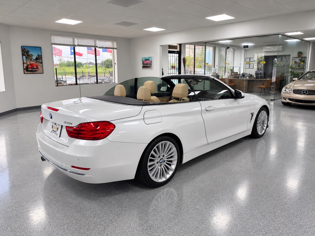 Photo 10 of this BMW 4 SERIES