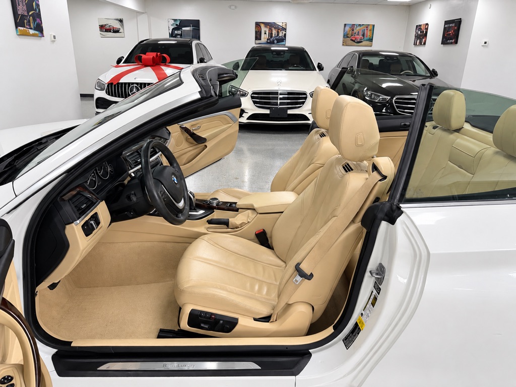 Photo 25 of this BMW 4 SERIES
