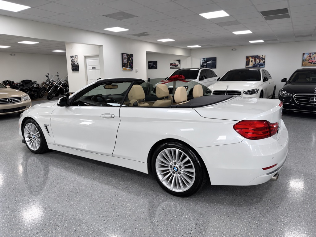 Photo 5 of this BMW 4 SERIES