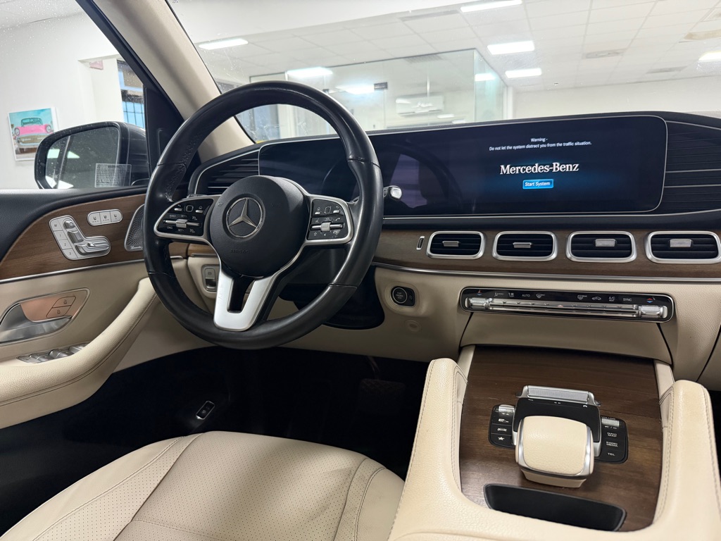 Photo 19 of this MERCEDES-BENZ GLE