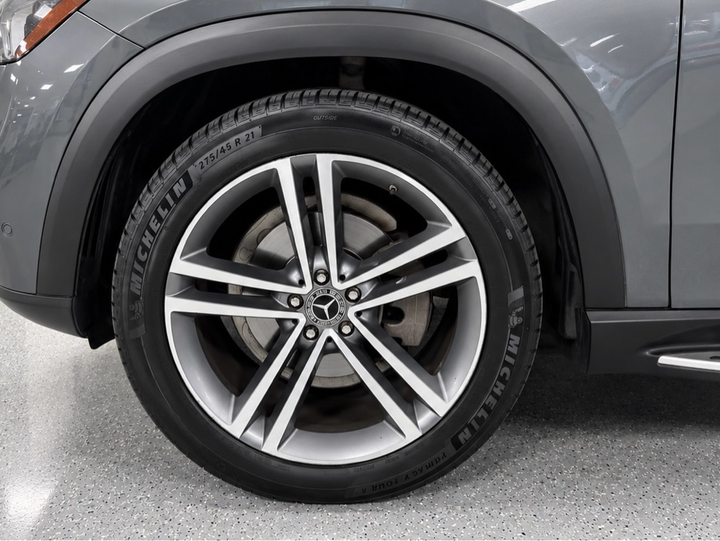 Photo 52 of this MERCEDES-BENZ GLE