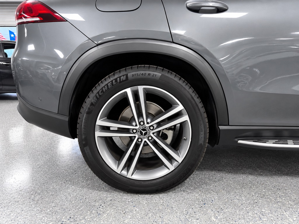 Photo 53 of this MERCEDES-BENZ GLE