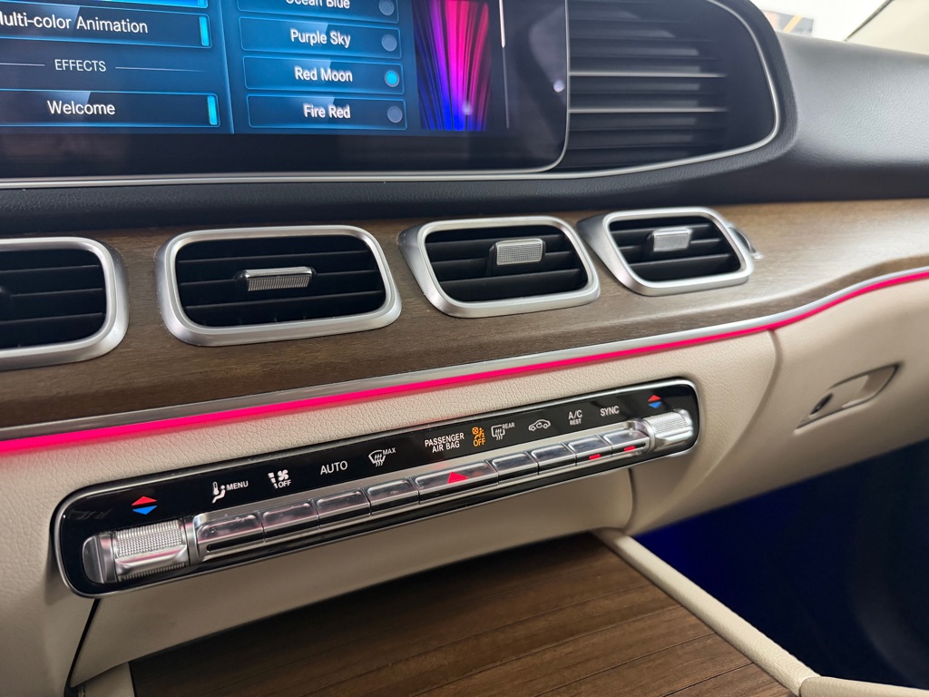 Photo 42 of this MERCEDES-BENZ GLE