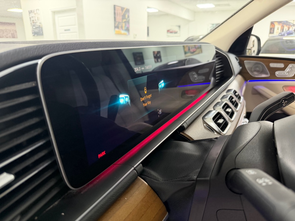 Photo 45 of this MERCEDES-BENZ GLE
