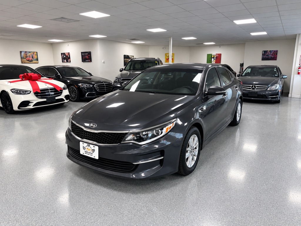 Photo 2 of this KIA OPTIMA