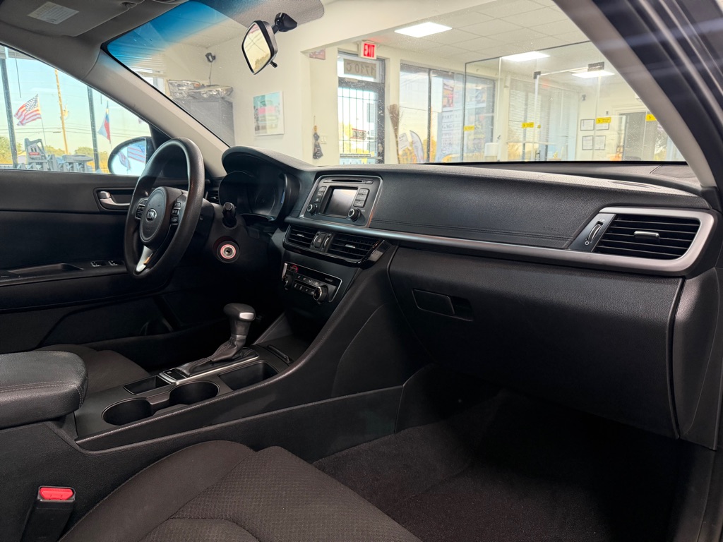 Photo 24 of this KIA OPTIMA