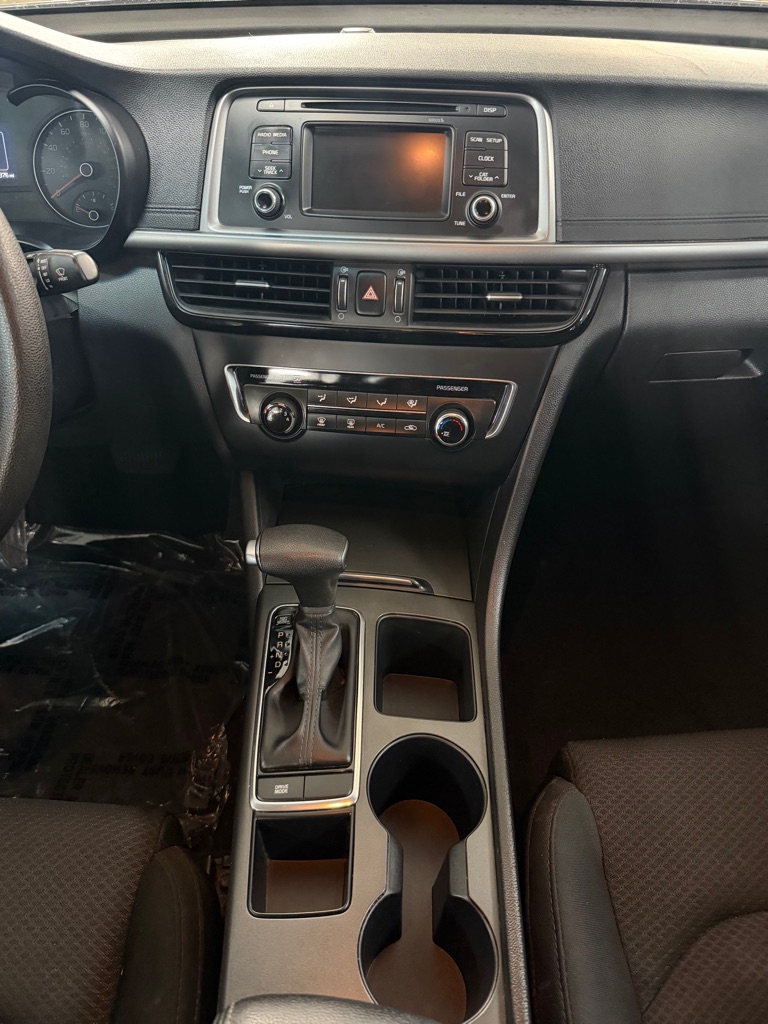 Photo 21 of this KIA OPTIMA