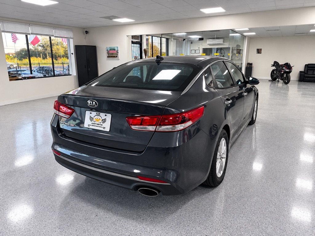Photo 8 of this KIA OPTIMA