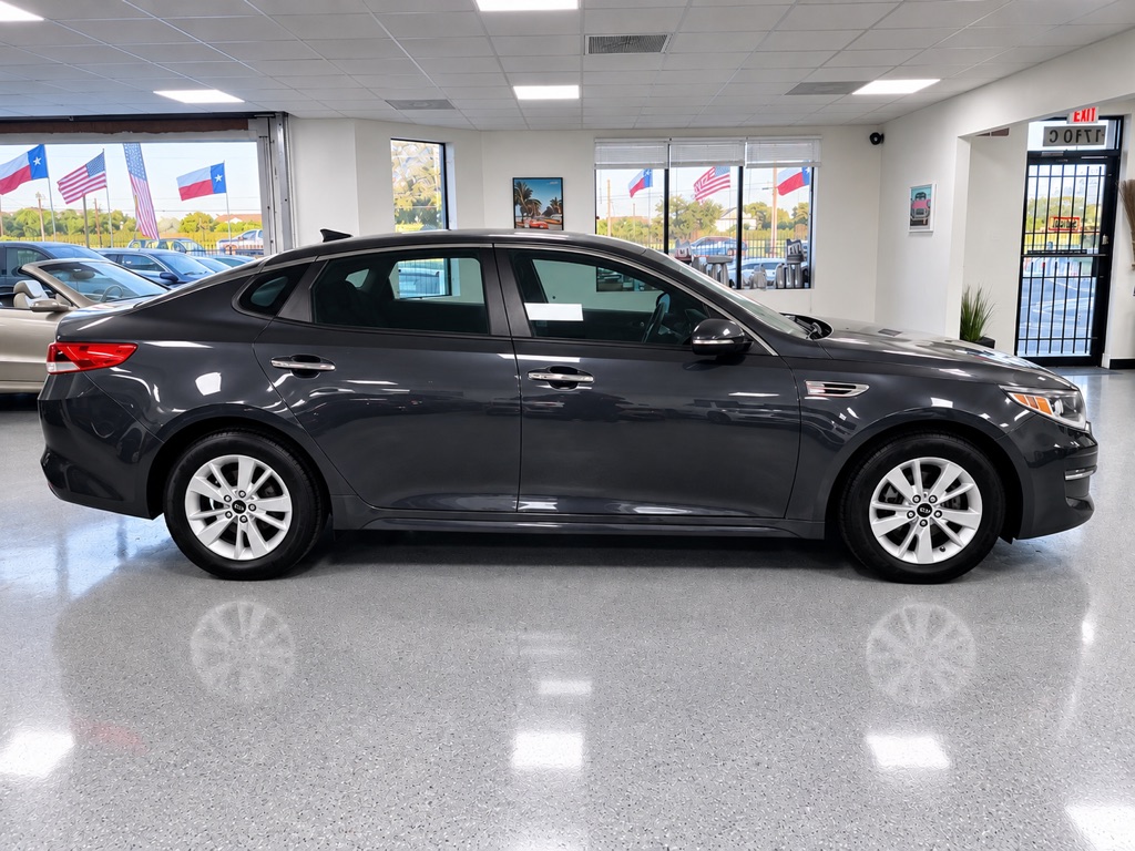 Photo 10 of this KIA OPTIMA
