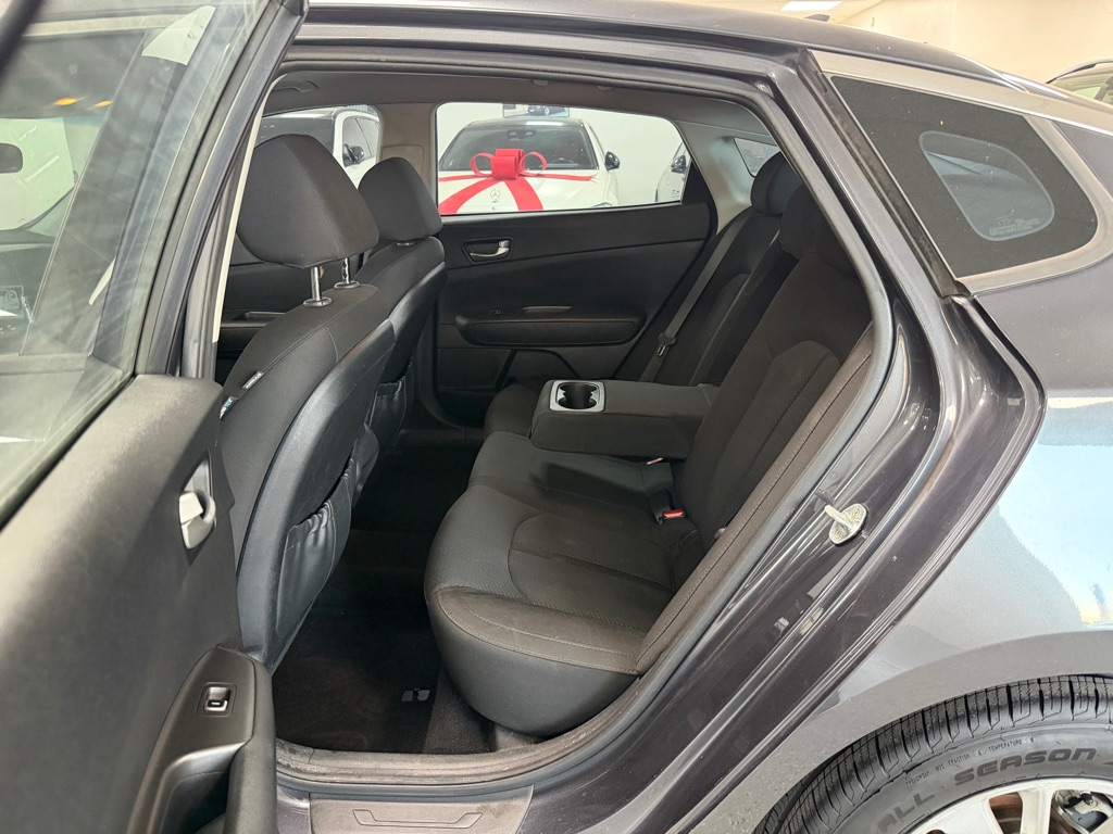 Photo 29 of this KIA OPTIMA