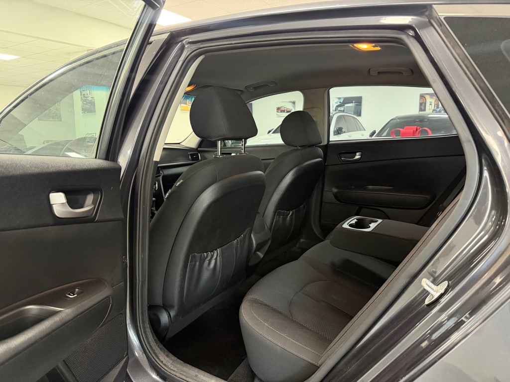 Photo 28 of this KIA OPTIMA