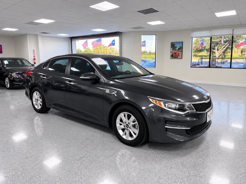 Photo 11 of this KIA OPTIMA
