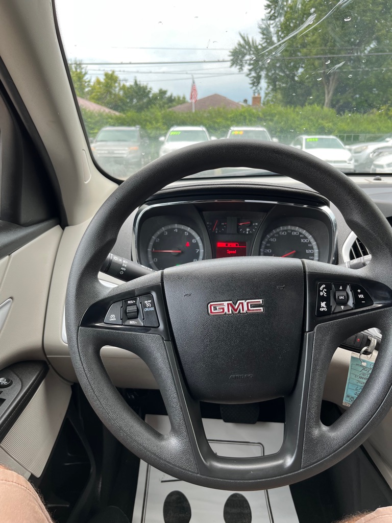 Photo 15 of this GMC TERRAIN