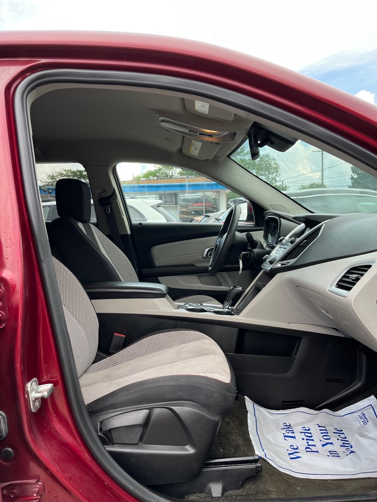 Photo 8 of this GMC TERRAIN