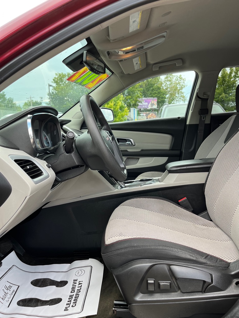 Photo 12 of this GMC TERRAIN