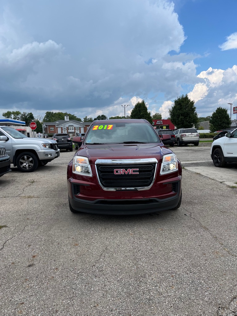 Photo 2 of this GMC TERRAIN