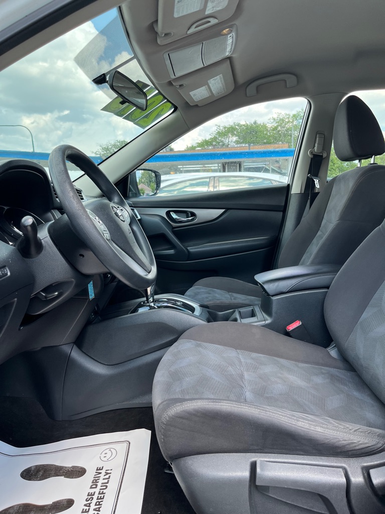Photo 14 of this NISSAN ROGUE
