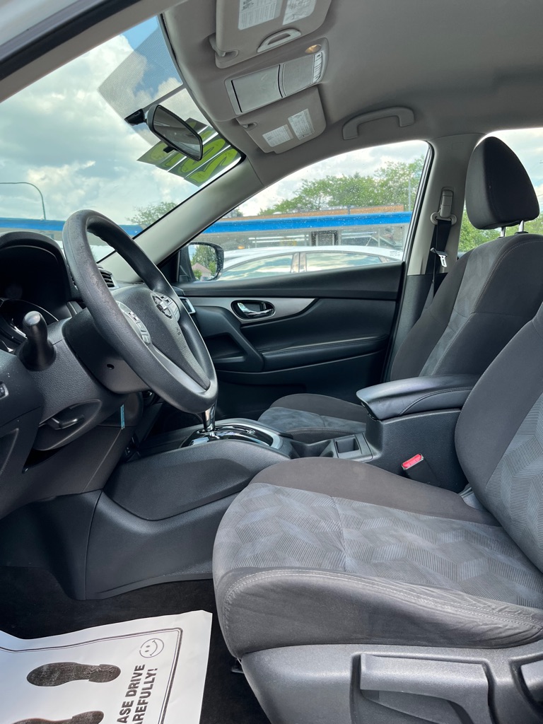 Photo 15 of this NISSAN ROGUE
