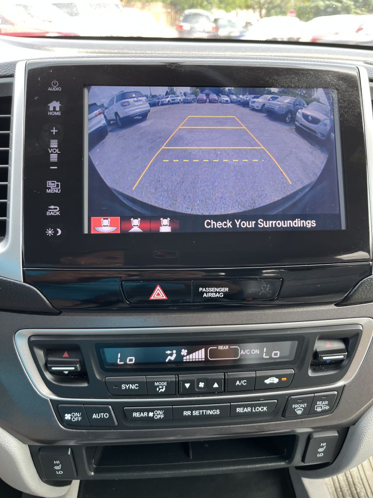 Photo 15 of this HONDA PILOT