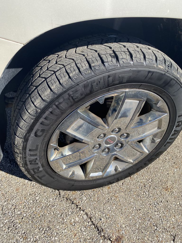 Photo 14 of this GMC ACADIA