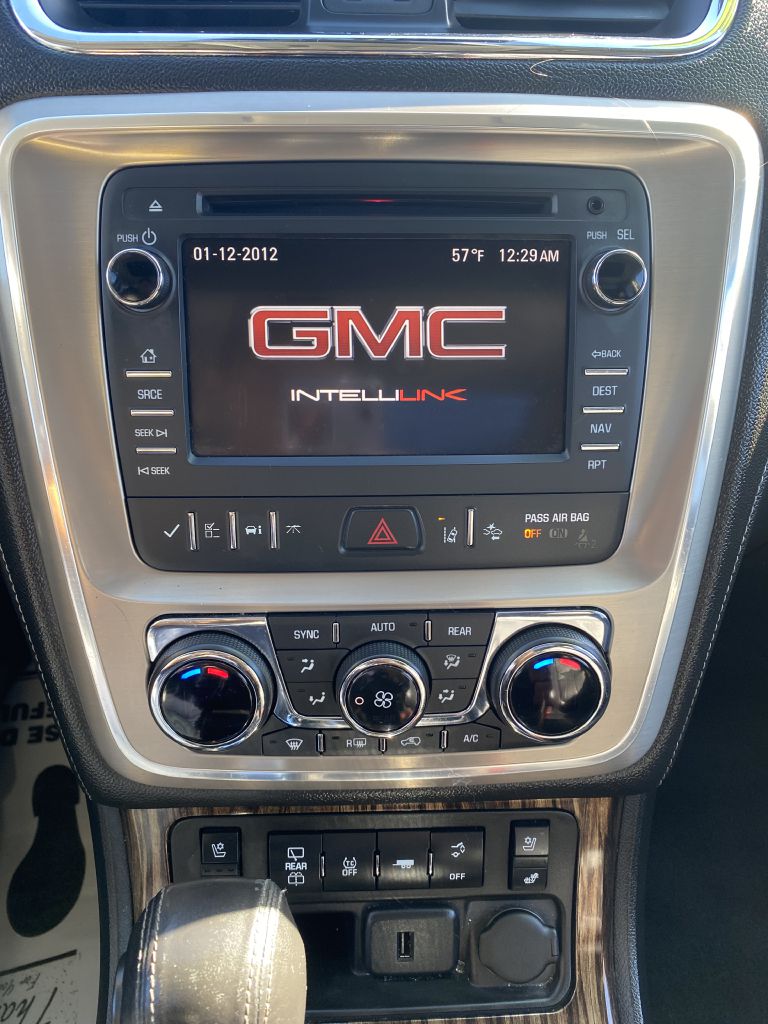 Photo 16 of this GMC ACADIA