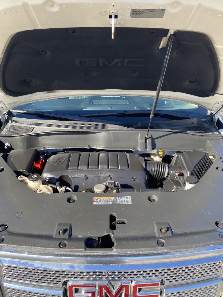 Photo 19 of this GMC ACADIA