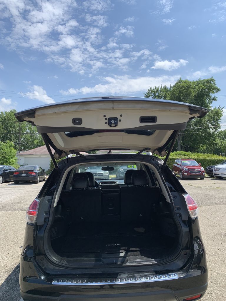Photo 11 of this NISSAN ROGUE
