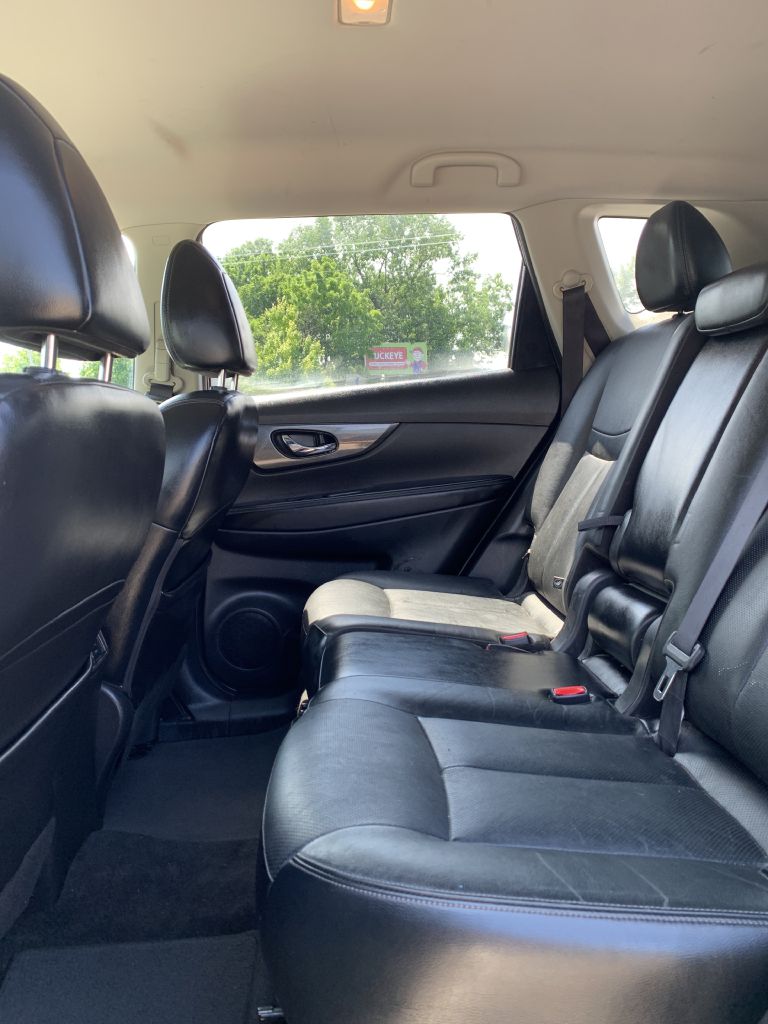 Photo 12 of this NISSAN ROGUE