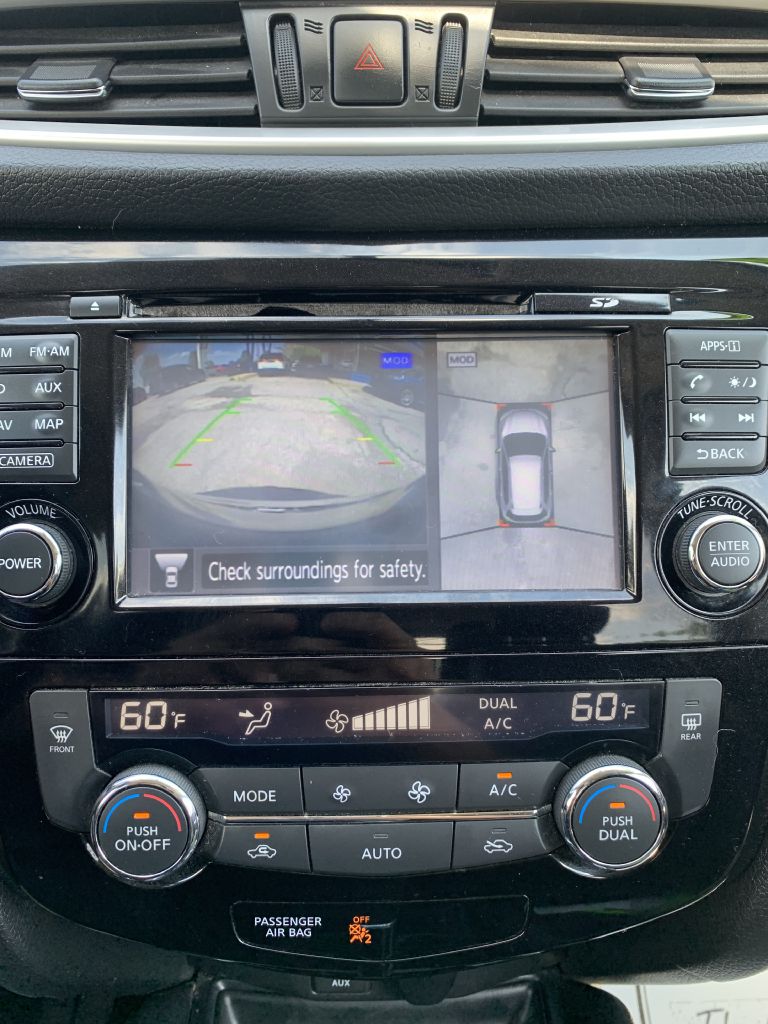 Photo 17 of this NISSAN ROGUE