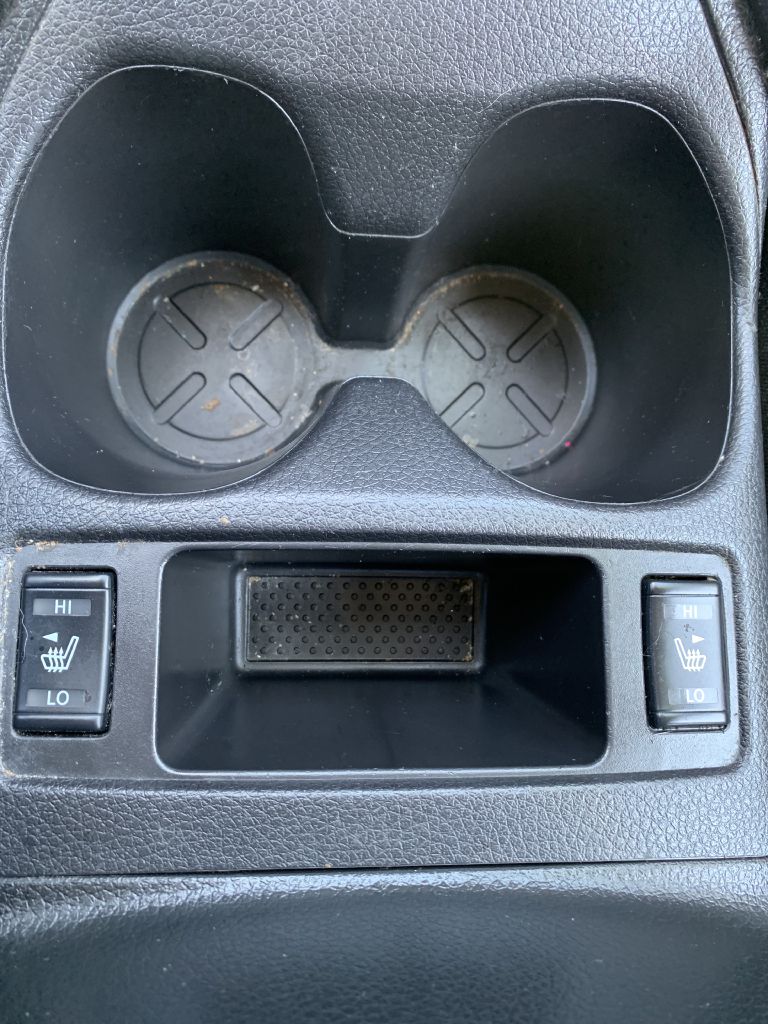 Photo 19 of this NISSAN ROGUE
