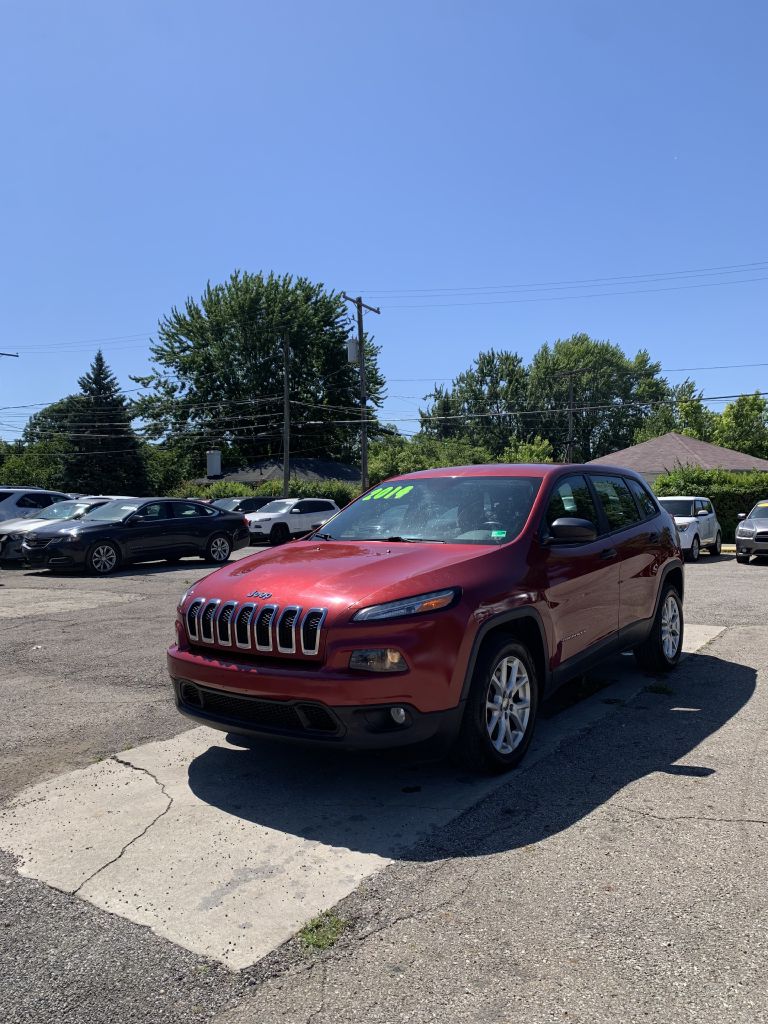 Photo 7 of this JEEP CHEROKEE