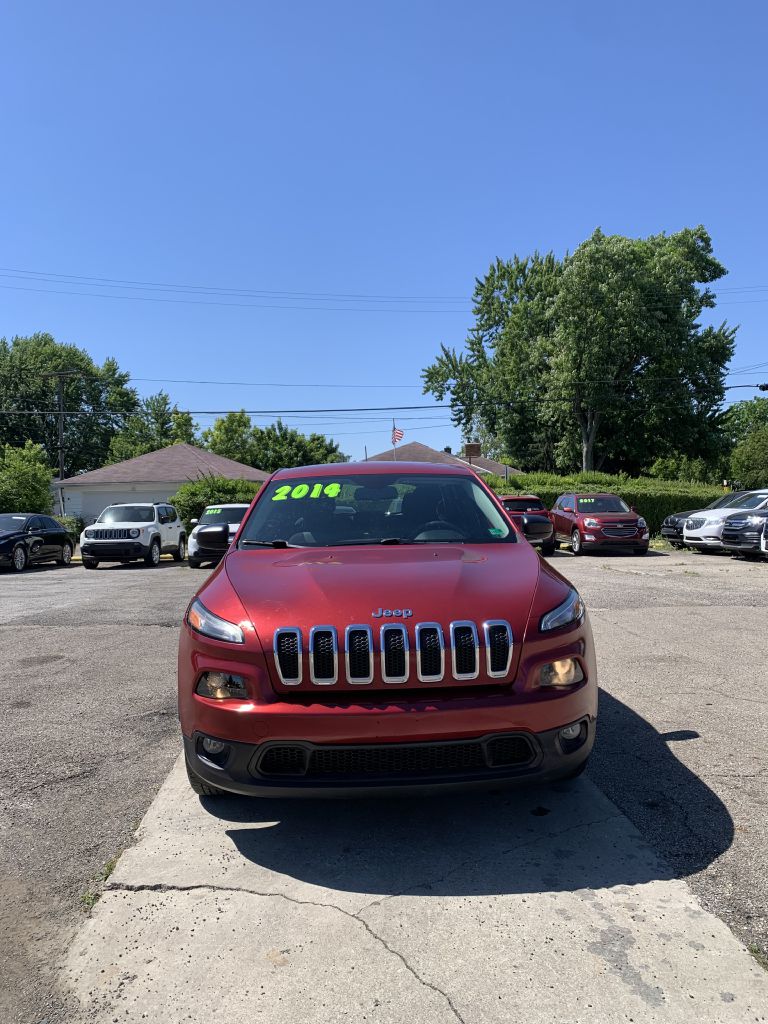Photo 8 of this JEEP CHEROKEE